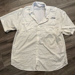 Columbia Men's Casual White Button Down Shirt